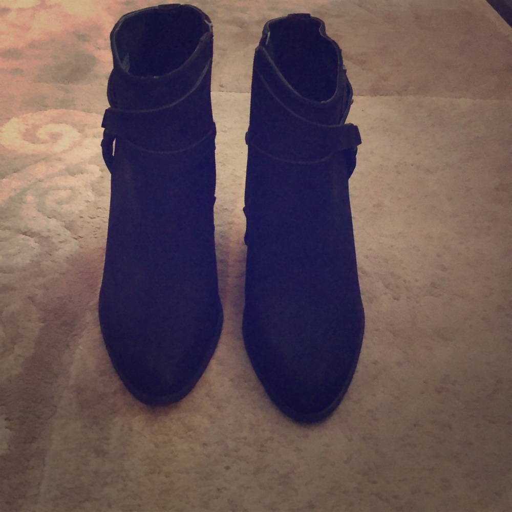 Pointed toe booties Never worn